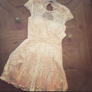 David’s Bridal White Lace Dress